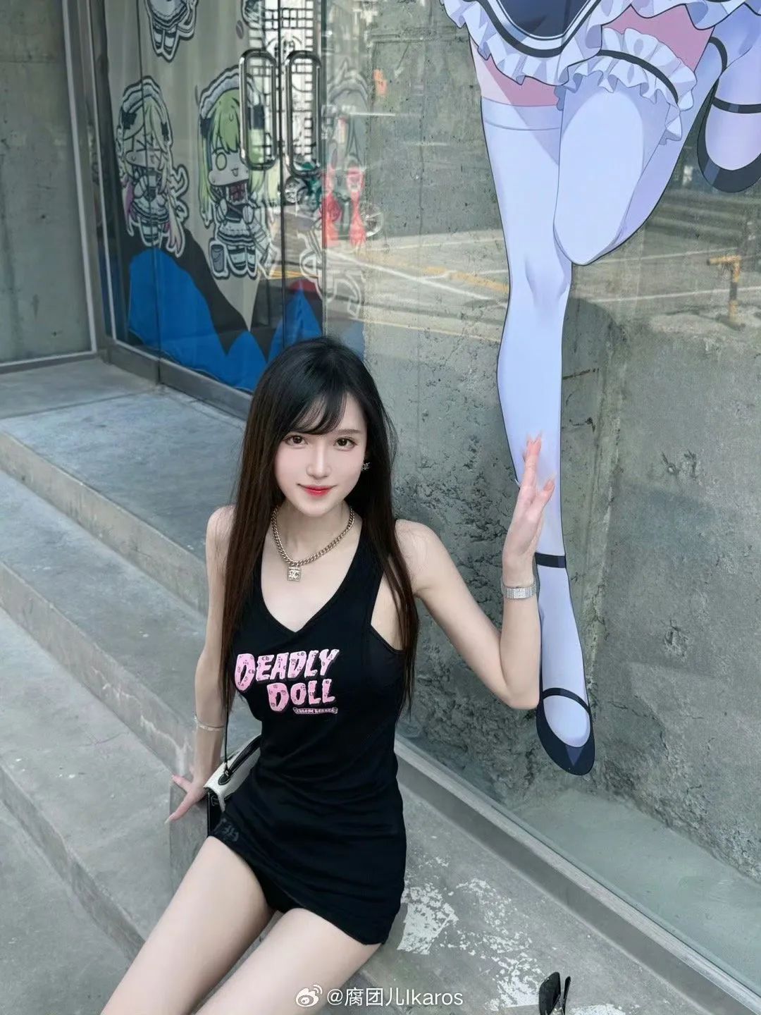 宅男女神腐团儿cos圣诞小鹿,一双大长腿十分迷人,网友热评:这都没被封!