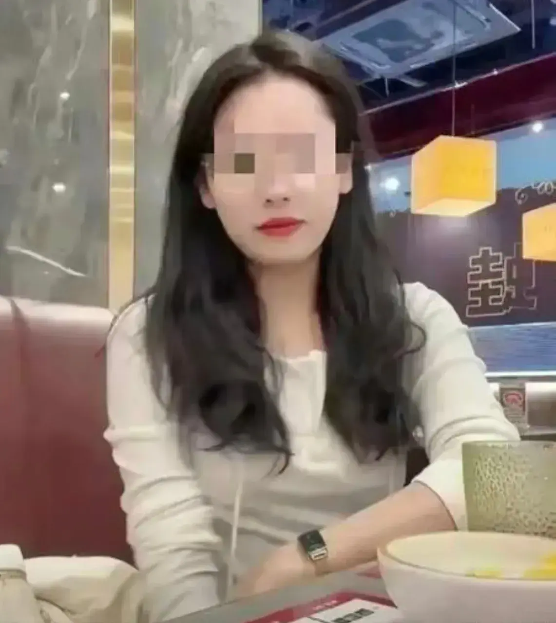 独家猛料!上海女律师出轨事件,不雅视频曝光,吃瓜群众速围观!